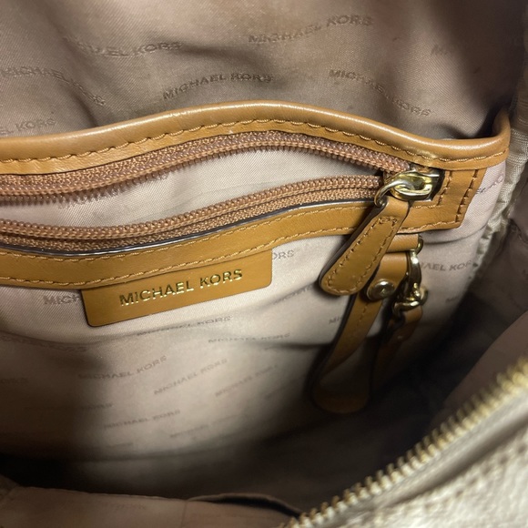Michael Kors bag - Picture 4 of 5
